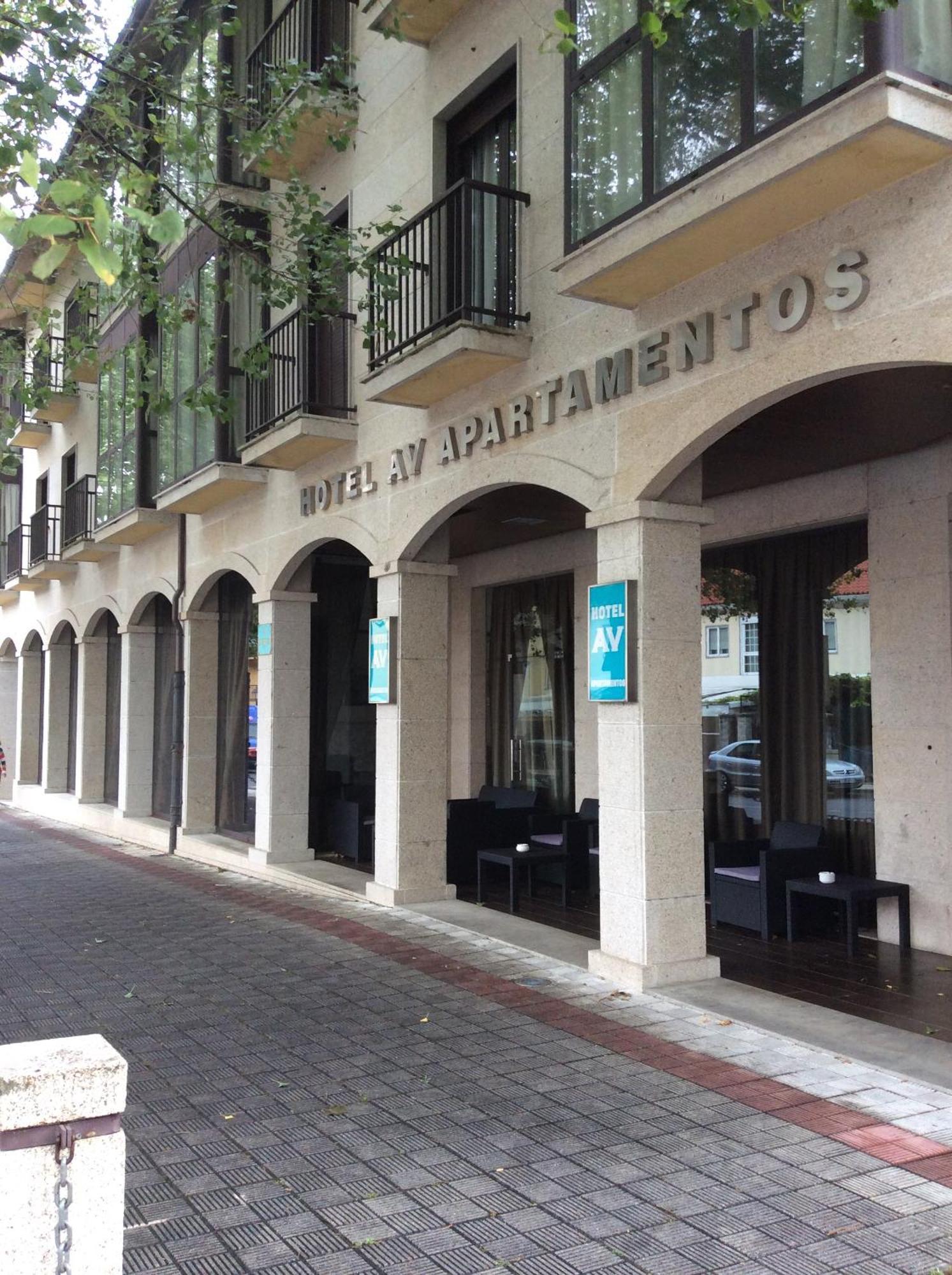 Hotel Av Apartamentos Lobios Exterior foto