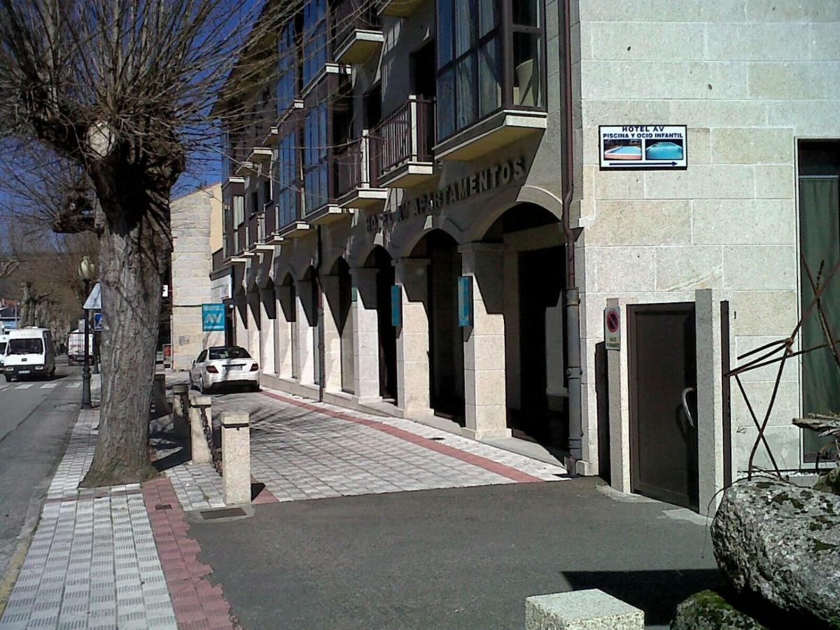 Hotel Av Apartamentos Lobios Exterior foto